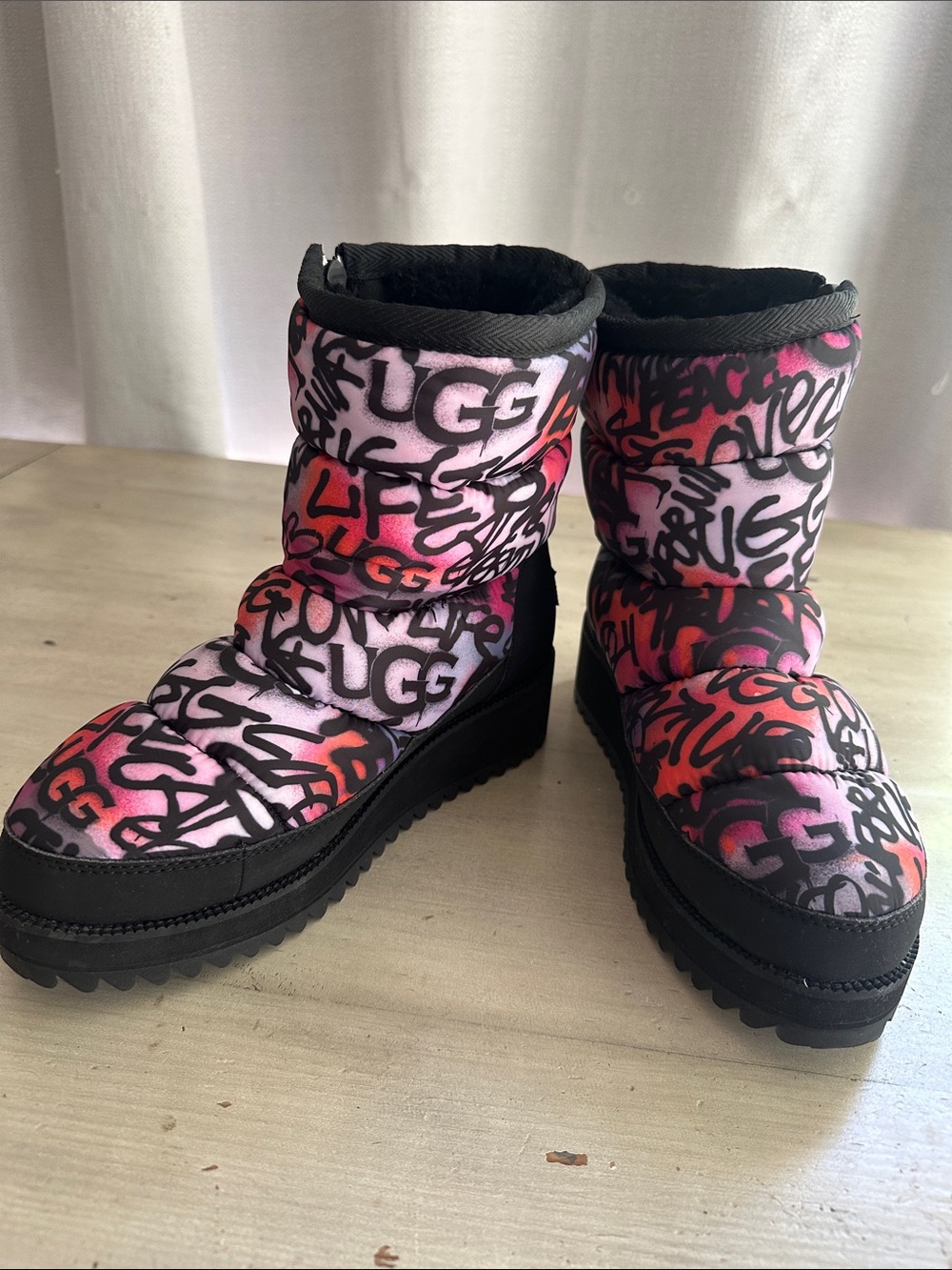 UGG Ridge Graffiti Pop Waterproof Winter Boots Size 7 Women